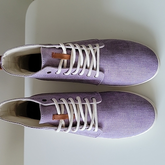 Reef high top sneakers, Size 7 - Picture 2 of 6